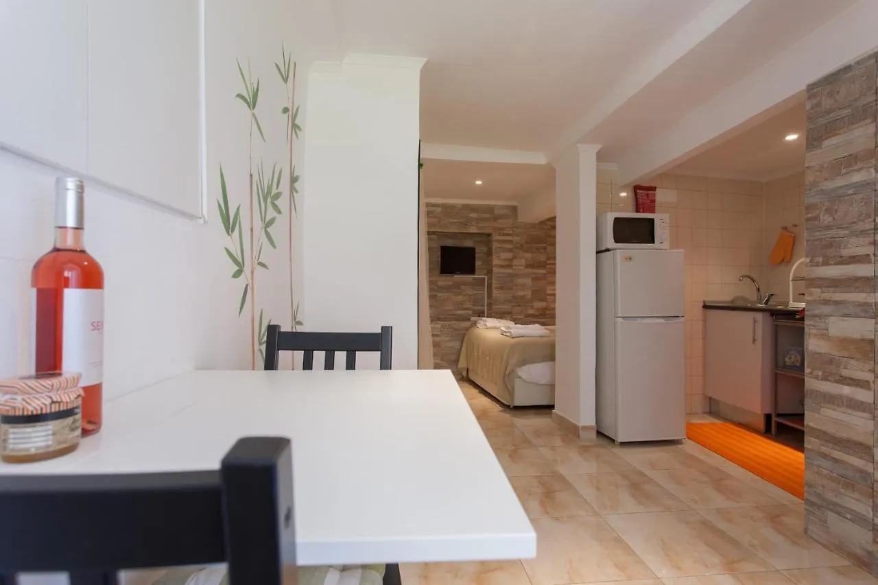 Feels Like Home Alfama Romantic Flat Lisbon