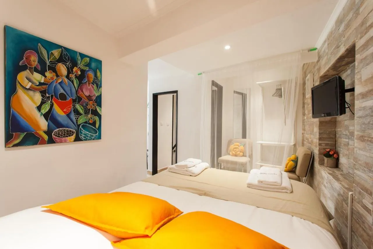 Feels Like Home Alfama Romantic Flat Lisbon Apartment